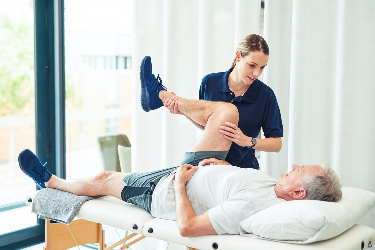https://veonawellness.org/wp-content/uploads/2026/05/Senior-man-doing-exercise.jpg